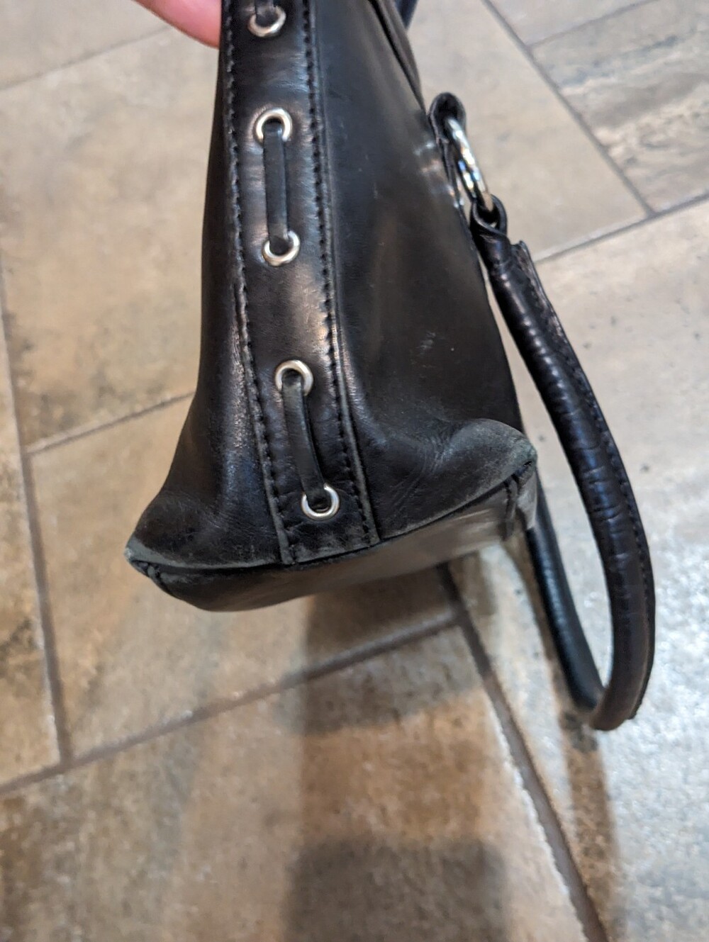 Vintage Danier Butter Soft Smooth Leather Chic Satchel EW Shoulder Bag Black ๐ค - Picture 9 of 16